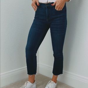 mid-rise flare capris